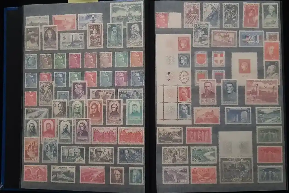 Jetzt sichern | Frankreich 1944-90 komplette Sammlung in 2 dicken Steckalben ** postfrisch